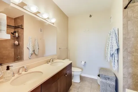 757 North Orleans Street Chicago IL 60654