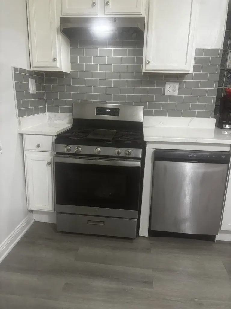 6813 South Wabash Avenue Chicago IL 60637