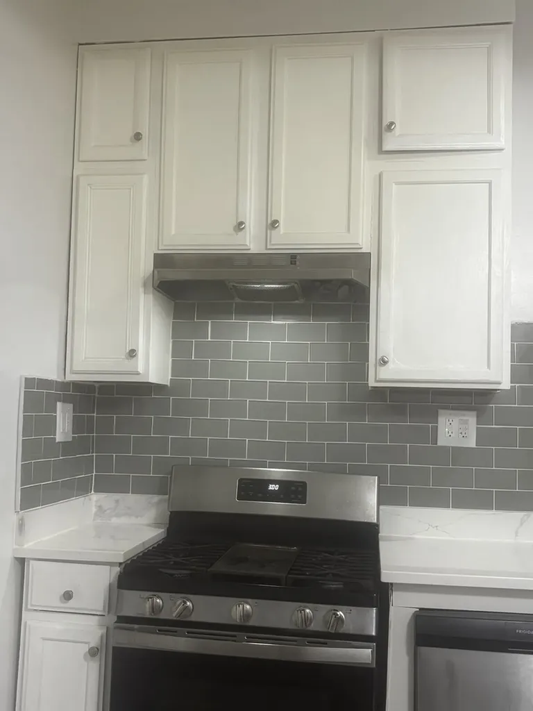 6813 South Wabash Avenue Chicago IL 60637