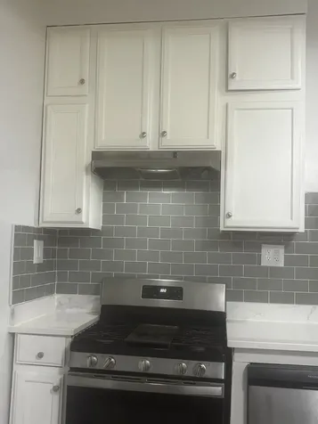 6813 South Wabash Avenue Chicago IL 60637