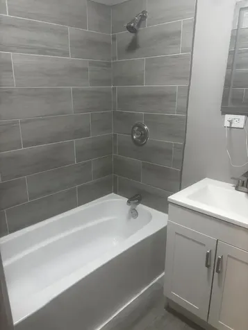 6813 South Wabash Avenue Chicago IL 60637