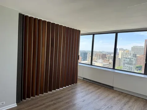 2800 North Lake Shore Drive Chicago IL 60657