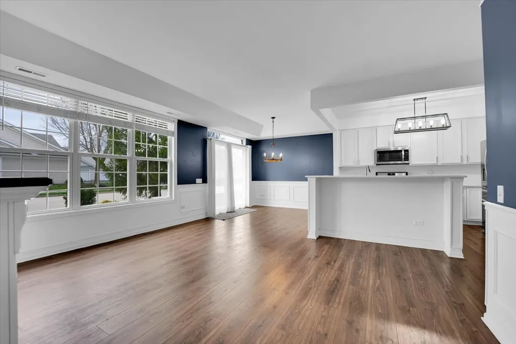14084 Moraine Hills Drive Huntley IL 60142