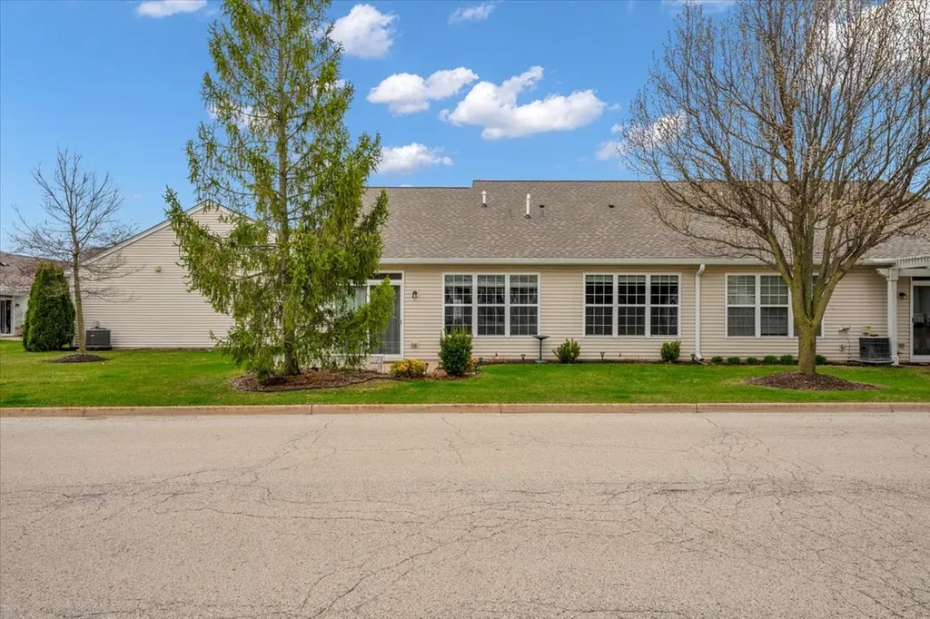 14084 Moraine Hills Drive Huntley IL 60142