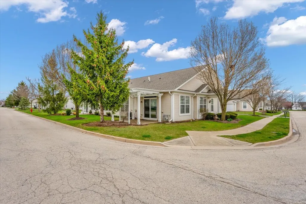 14084 Moraine Hills Drive Huntley IL 60142