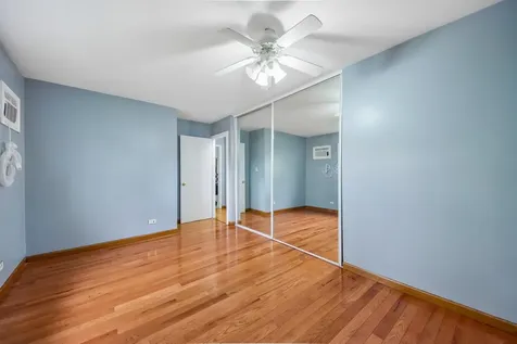 670 Lakeview Lane Hoffman Estates IL 60169