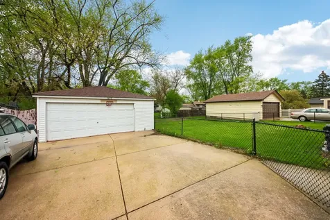670 Lakeview Lane Hoffman Estates IL 60169