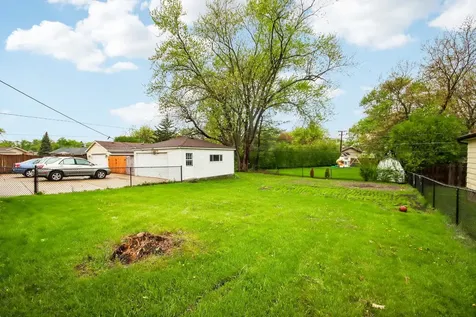 670 Lakeview Lane Hoffman Estates IL 60169