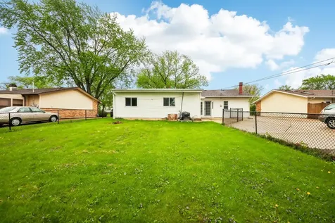 670 Lakeview Lane Hoffman Estates IL 60169