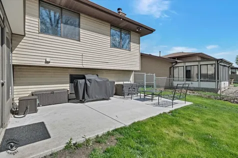 2413 Kerry Winde Drive New Lenox IL 60451
