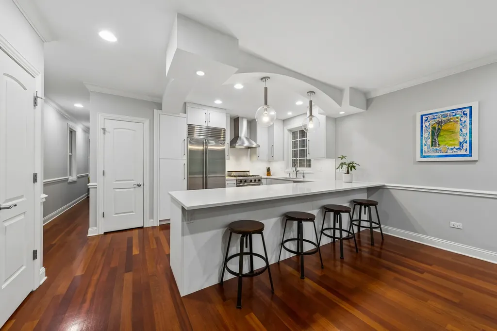 3236 North Kenmore Avenue Chicago IL 60657