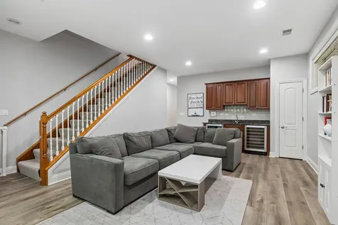 3236 North Kenmore Avenue Chicago IL 60657