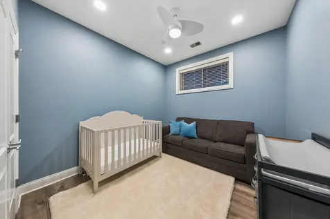 3236 North Kenmore Avenue Chicago IL 60657