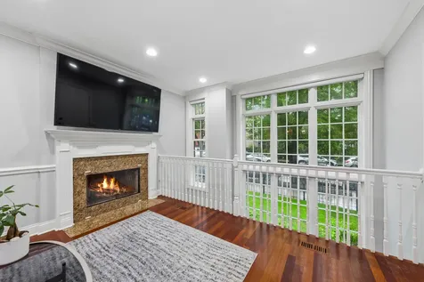3236 North Kenmore Avenue Chicago IL 60657