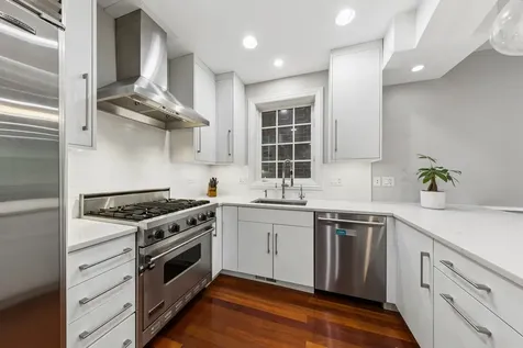 3236 North Kenmore Avenue Chicago IL 60657