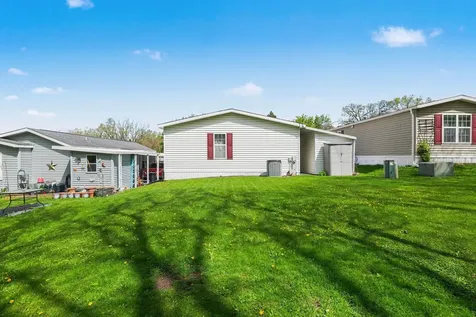 700 Hillcrest Lane Crystal Lake IL 60014