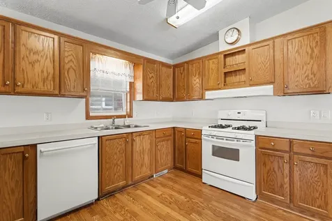 700 Hillcrest Lane Crystal Lake IL 60014