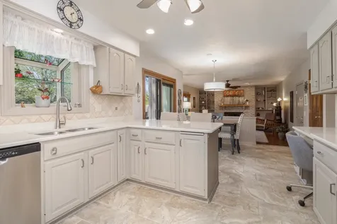 8833 Tamarac Way Bloomington IL 61705