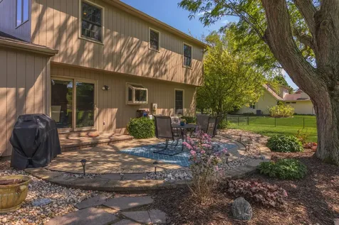 8833 Tamarac Way Bloomington IL 61705