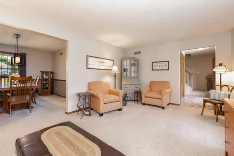 8833 Tamarac Way Bloomington IL 61705