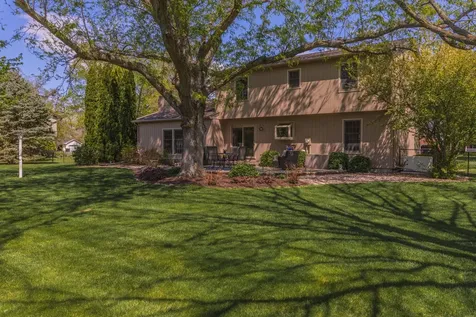 8833 Tamarac Way Bloomington IL 61705
