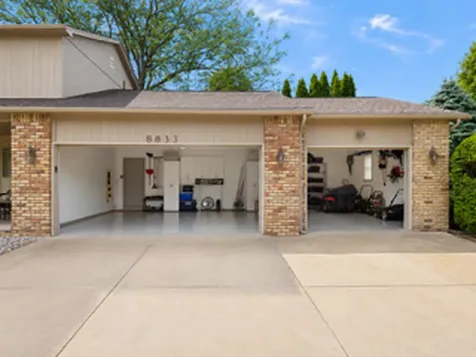 8833 Tamarac Way Bloomington IL 61705