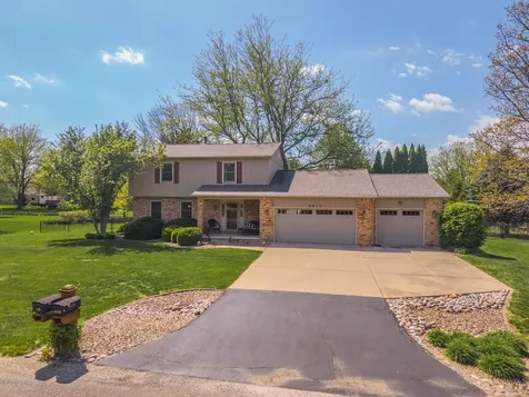 8833 Tamarac Way Bloomington IL 61705