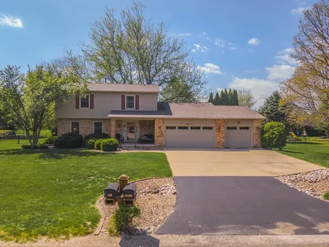 8833 Tamarac Way Bloomington IL 61705