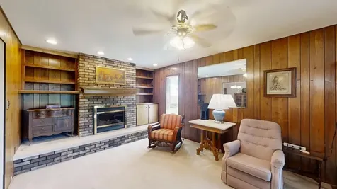 2761 County Road 1700 Ogden IL 61859