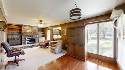 2761 County Road 1700 Ogden IL 61859