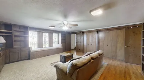 2761 County Road 1700 Ogden IL 61859