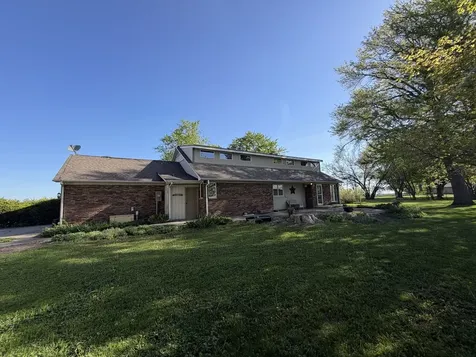 2761 County Road 1700 Ogden IL 61859