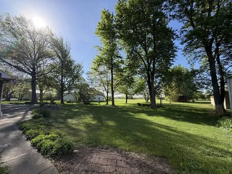 2761 County Road 1700 Ogden IL 61859
