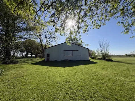 2761 County Road 1700 Ogden IL 61859