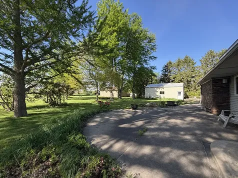 2761 County Road 1700 Ogden IL 61859
