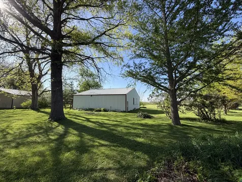 2761 County Road 1700 Ogden IL 61859