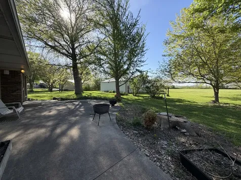 2761 County Road 1700 Ogden IL 61859