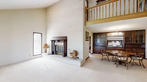 2761 County Road 1700 Ogden IL 61859