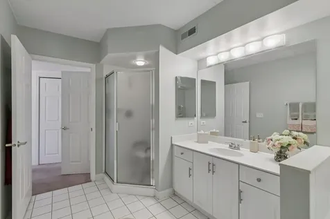 5555 North Cumberland Avenue Chicago IL 60656