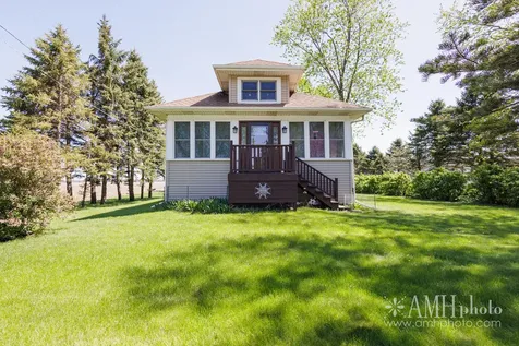3743 South 8500 E Road St. Anne IL 60964