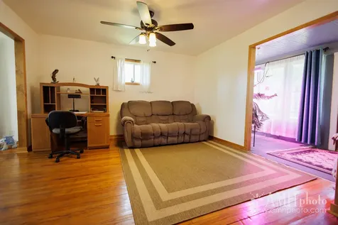 3743 South 8500 E Road St. Anne IL 60964