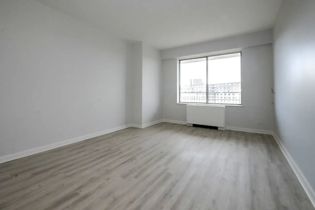 7033 North Kedzie Avenue Chicago IL 60645