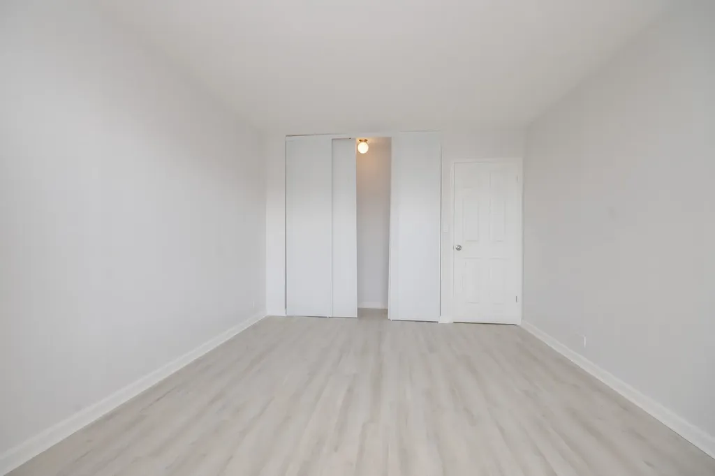 7033 North Kedzie Avenue Chicago IL 60645