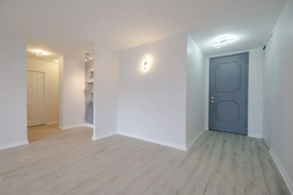 7033 North Kedzie Avenue Chicago IL 60645