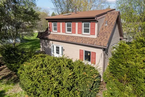 2416 7TH Street Moline IL 61265