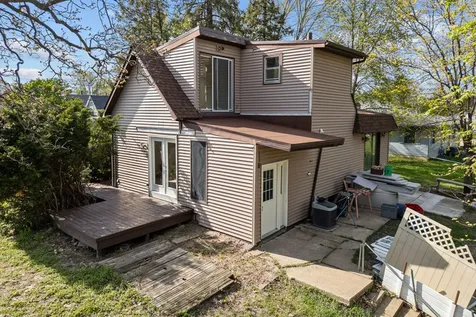 2416 7TH Street Moline IL 61265