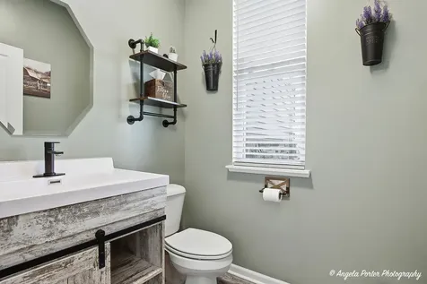 1127 Williamsbury Drive Crystal Lake IL 60012