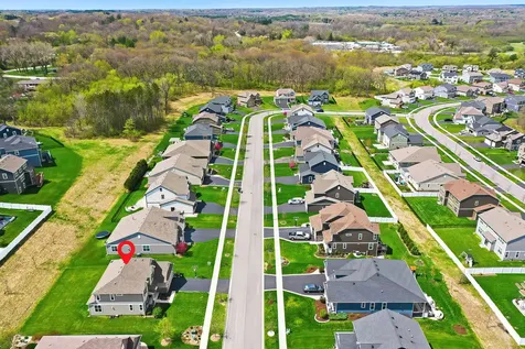 1127 Williamsbury Drive Crystal Lake IL 60012