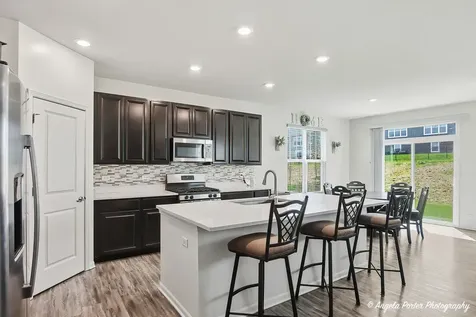 1127 Williamsbury Drive Crystal Lake IL 60012