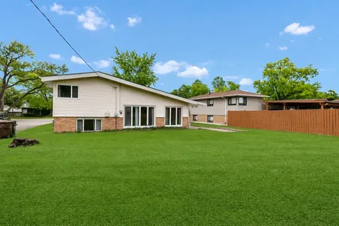 135 Westwood Drive Park Forest IL 60466